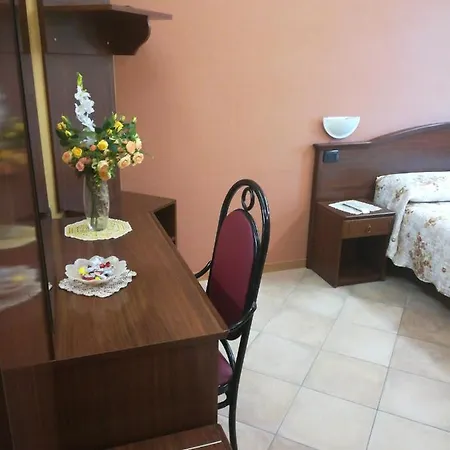 Lulu Bed & Breakfast 3*